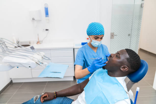 Best Broken or Cracked Tooth Emergency Dentist in Spring Grove, IL